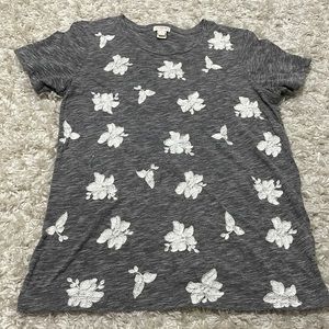 Cute embroidered t-shirt